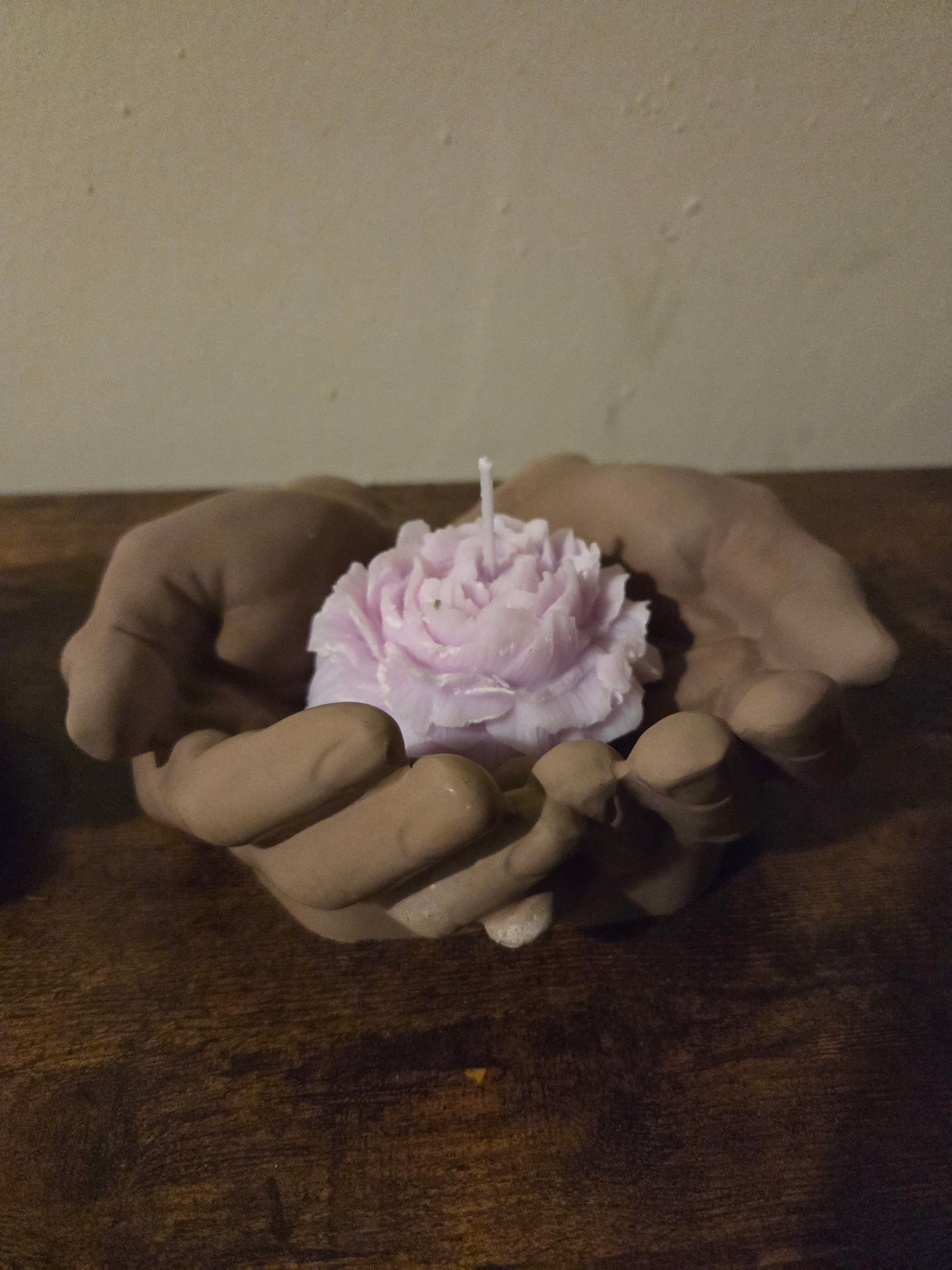 The Bloom Set peony candle and open hands concrete holder